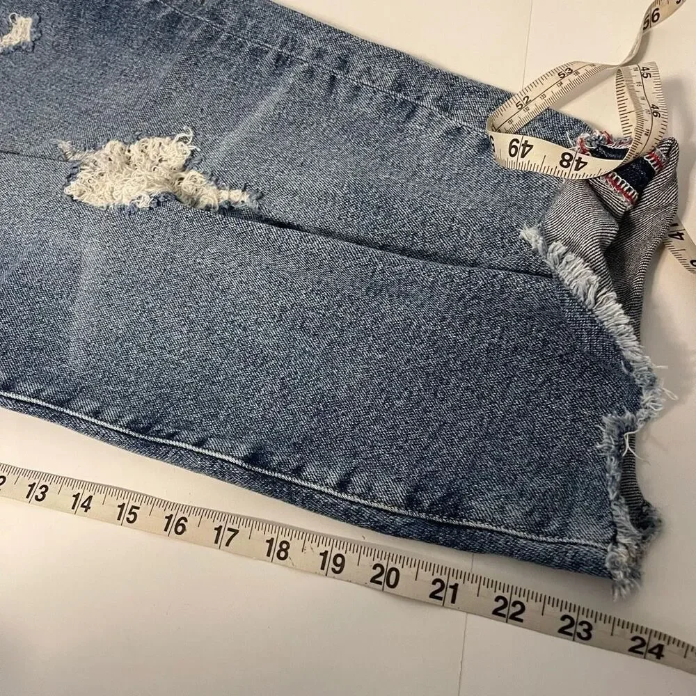 Torrid Distressed Jeans Size‎ 30S